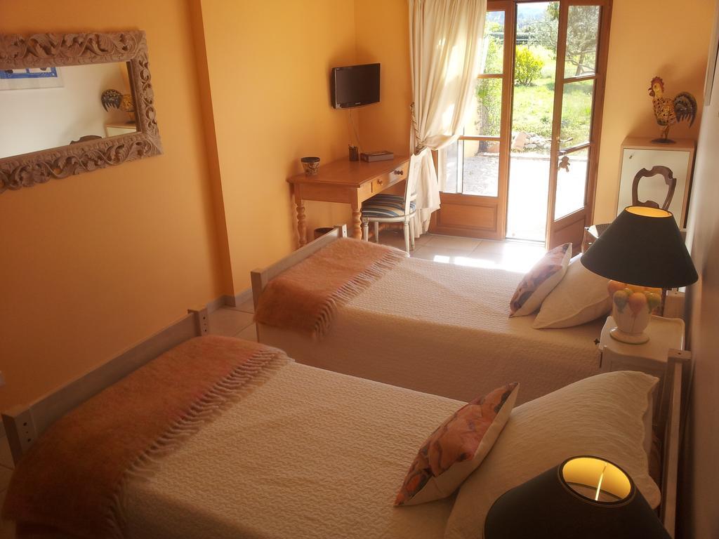 Lamanderie En Provence Bed and Breakfast Alleins Pokój zdjęcie