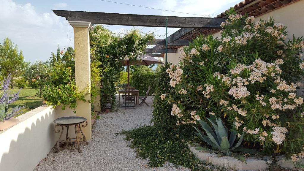 Lamanderie En Provence Bed and Breakfast Alleins Zewnętrze zdjęcie